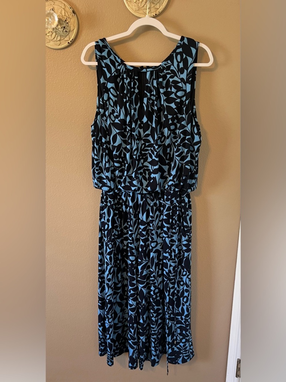 London Times Blue and Black Floral Sleeveless Women’s Jumpsuit